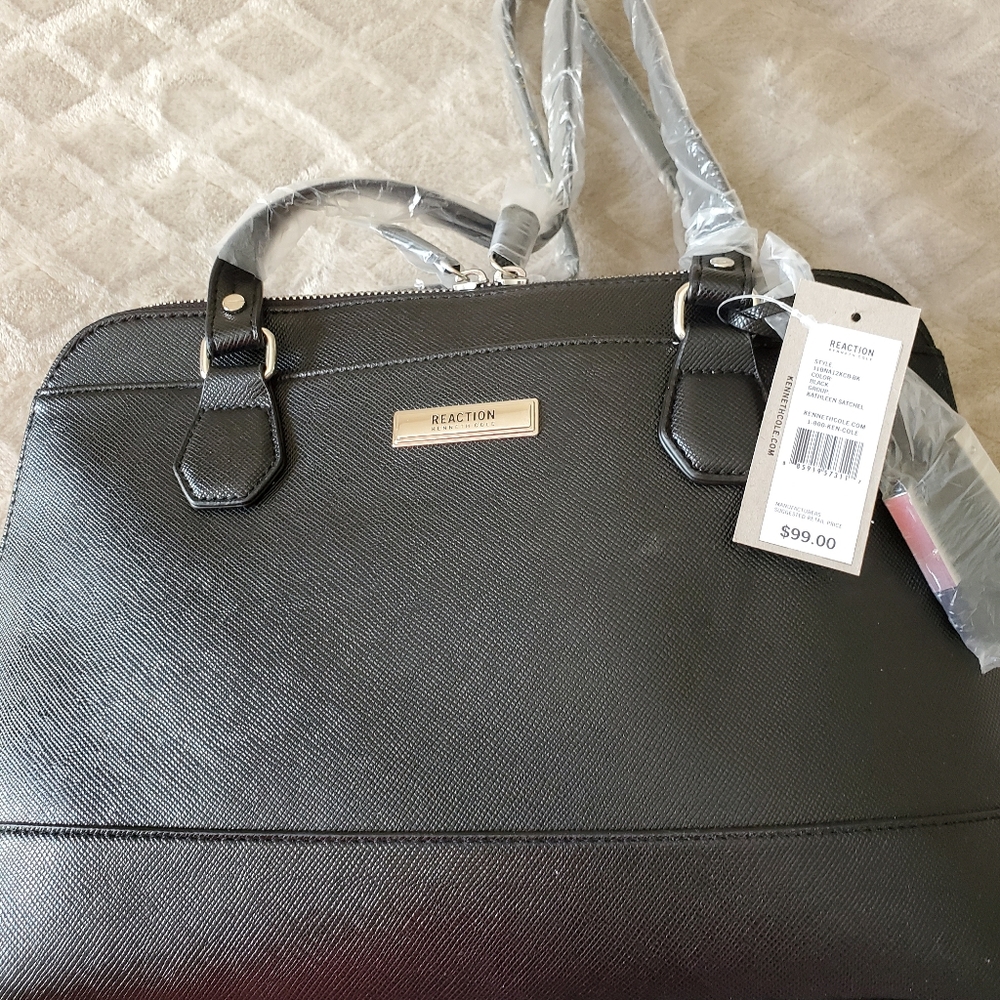 Kenneth Cole Ladies purse